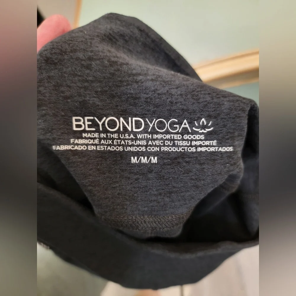 Beyond Yoga•Spacedye ‘Shine On’ High Waisted Midi Legging Side Stripe•NWT•Medium - Picture 8 of 15